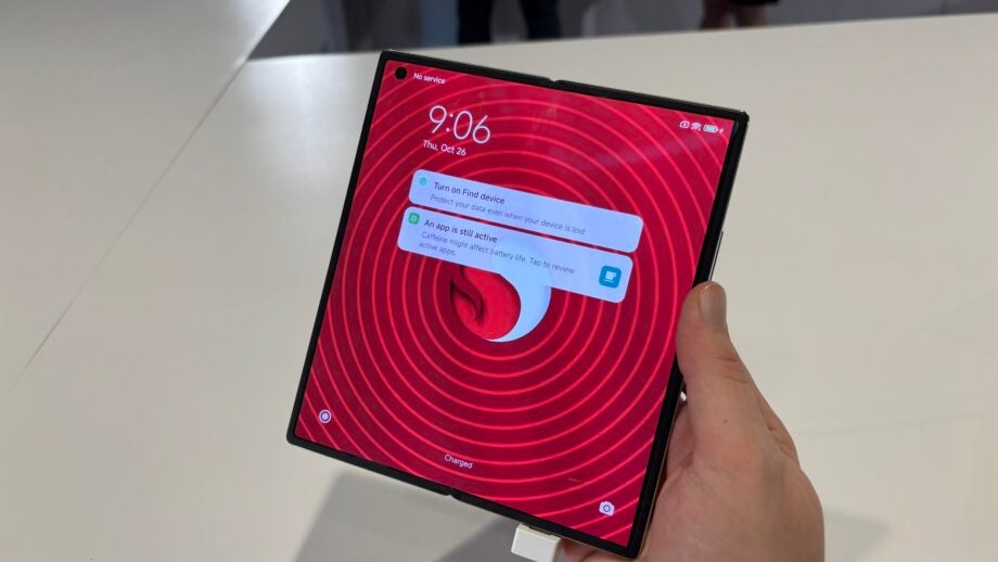 It's time for Xiaomi to think twice about bringing the innovative Mix Fold 3 to the UK.
